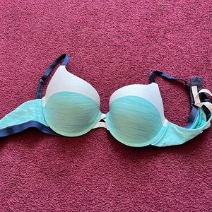 Perfect Shape Victoria’s Secret bra. 34C